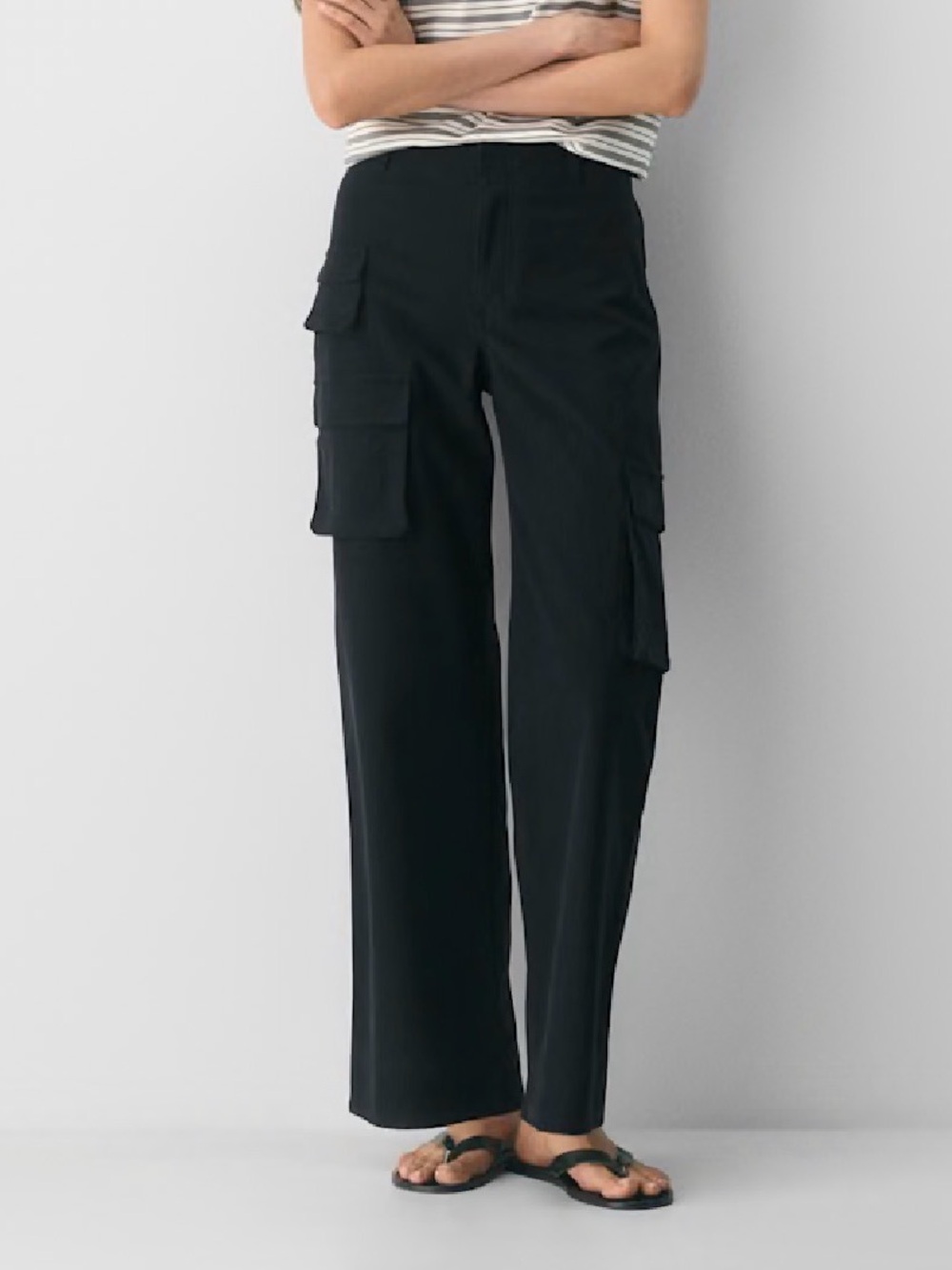 Aritzia Wilfred Free Black Picture Cargo Trousers